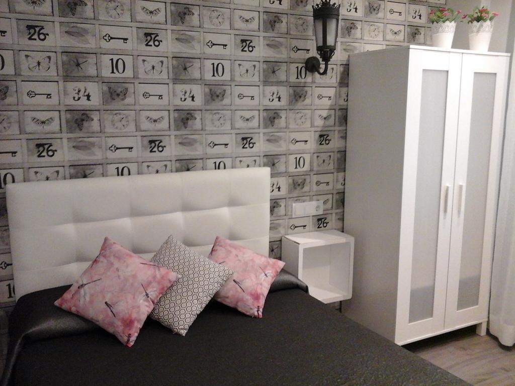 Hostal Don Alfonso Madrid Esterno foto