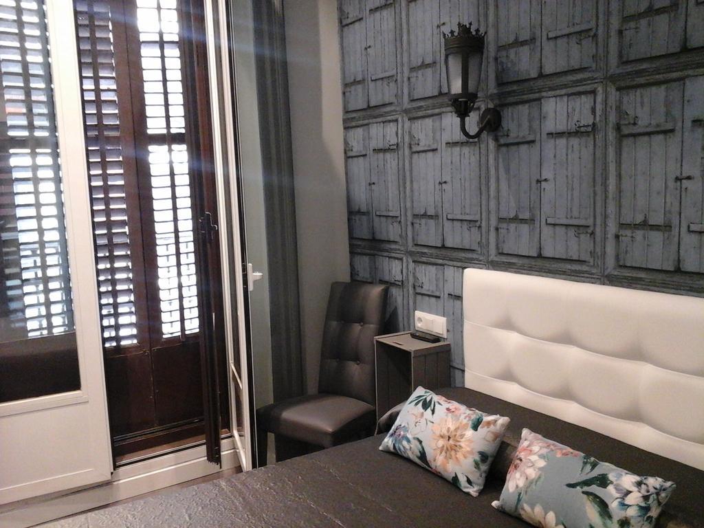 Hostal Don Alfonso Madrid Esterno foto