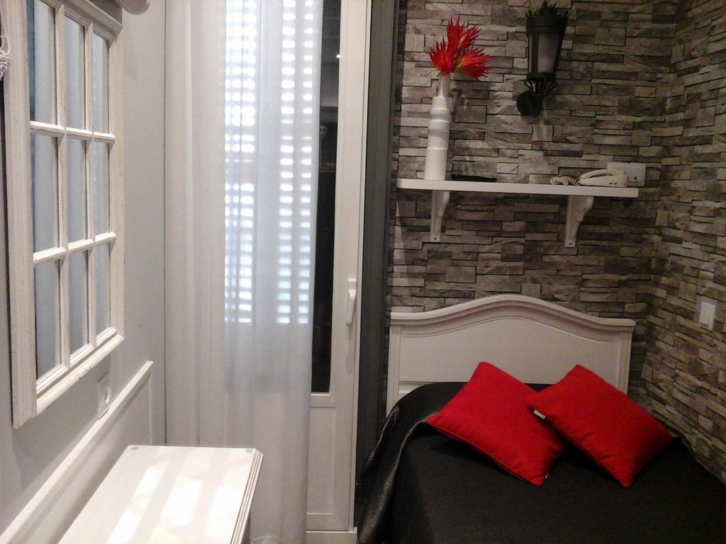 Hostal Don Alfonso Madrid Esterno foto