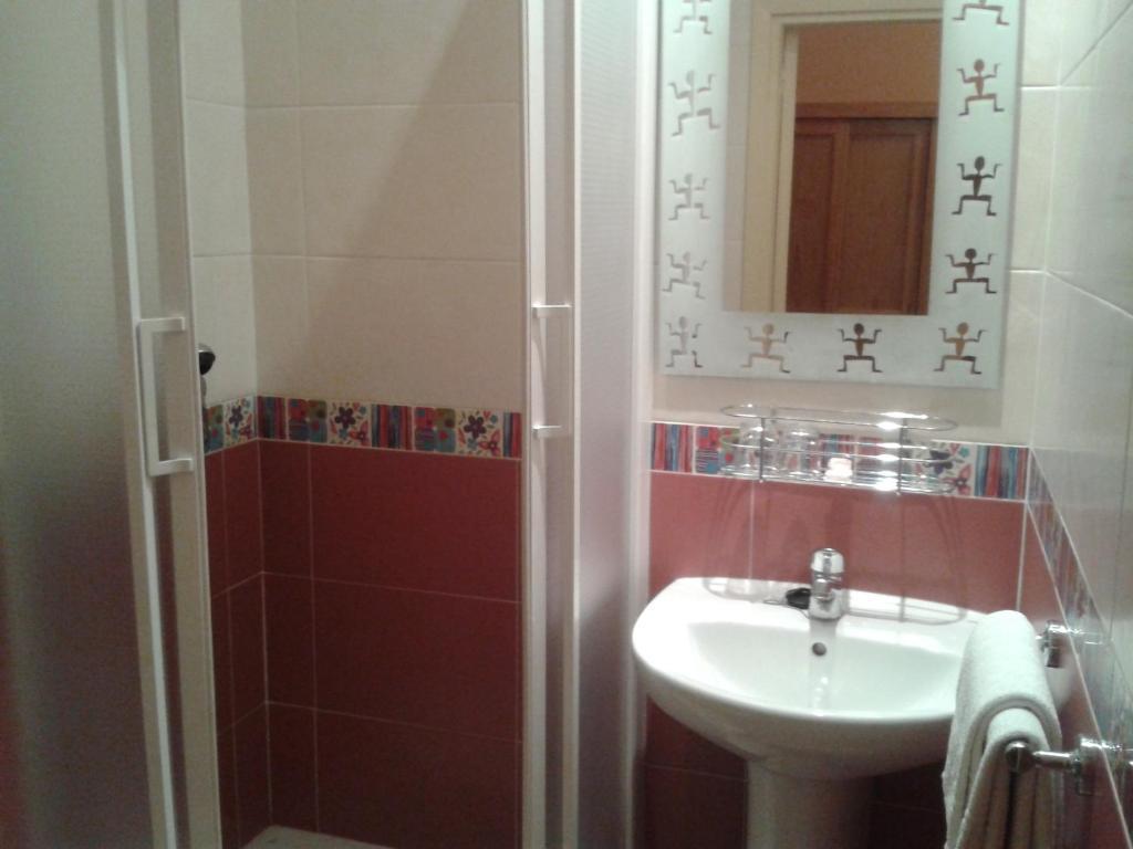 Hostal Don Alfonso Madrid Esterno foto